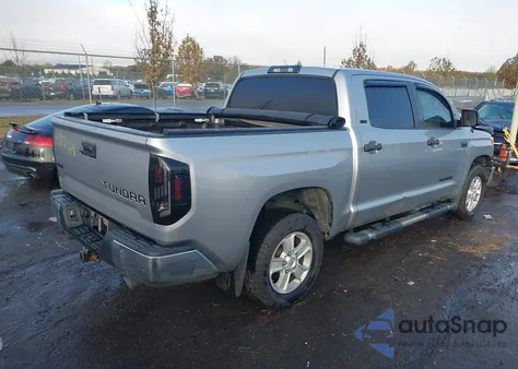 2017 Toyota Tundra Sr5 5.7L V8 из США, поврежденный, VIN 5TFDY5F14HX584946